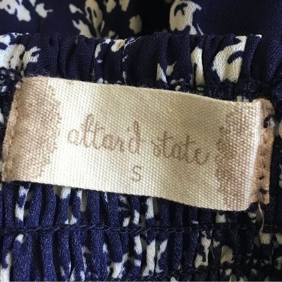 Navy blue white flower dress adjustable spherical strap mock wrap ruffles - Picture 6 of 7